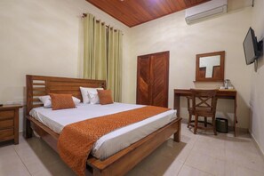 Blackout curtains, iron/ironing board, free WiFi - Ayana Beach Garden (Negombo)