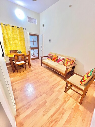 Central Jaipur Cozy 2 rooms-near Airport/Railway/WTP