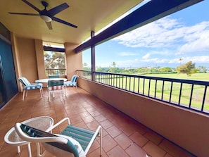 Terrace/patio - Luxury Kaanapali 2 BR Ocean View on Royal Golf Course Pool & Pickleball (Lahaina)