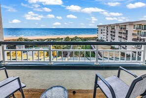 Property grounds - Oceanfront Luxury 2BR Litchfield Beach Escape (Pawleys Island)