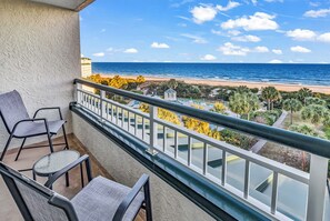 Property grounds - Oceanfront Luxury 2BR Litchfield Beach Escape (Pawleys Island)