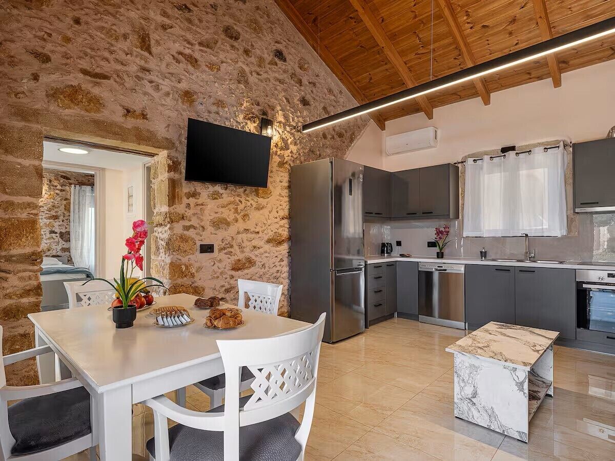 House, 2 Bedrooms, Private Pool, Mountain View | Interior