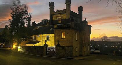 4 Schlafzimmer Unterkunft in Inverkip, near Greenock