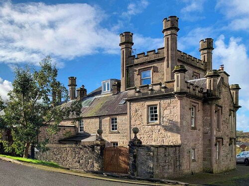 4 Schlafzimmer Unterkunft in Inverkip, near Greenock