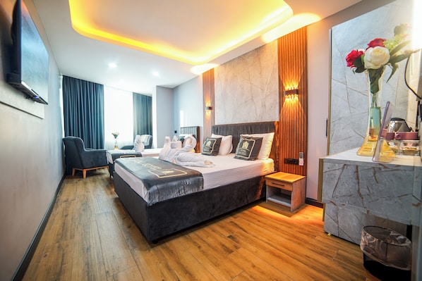 Frette Italian sheets, premium bedding, down duvets, Select Comfort beds - Dual Hotel (Istanbul)