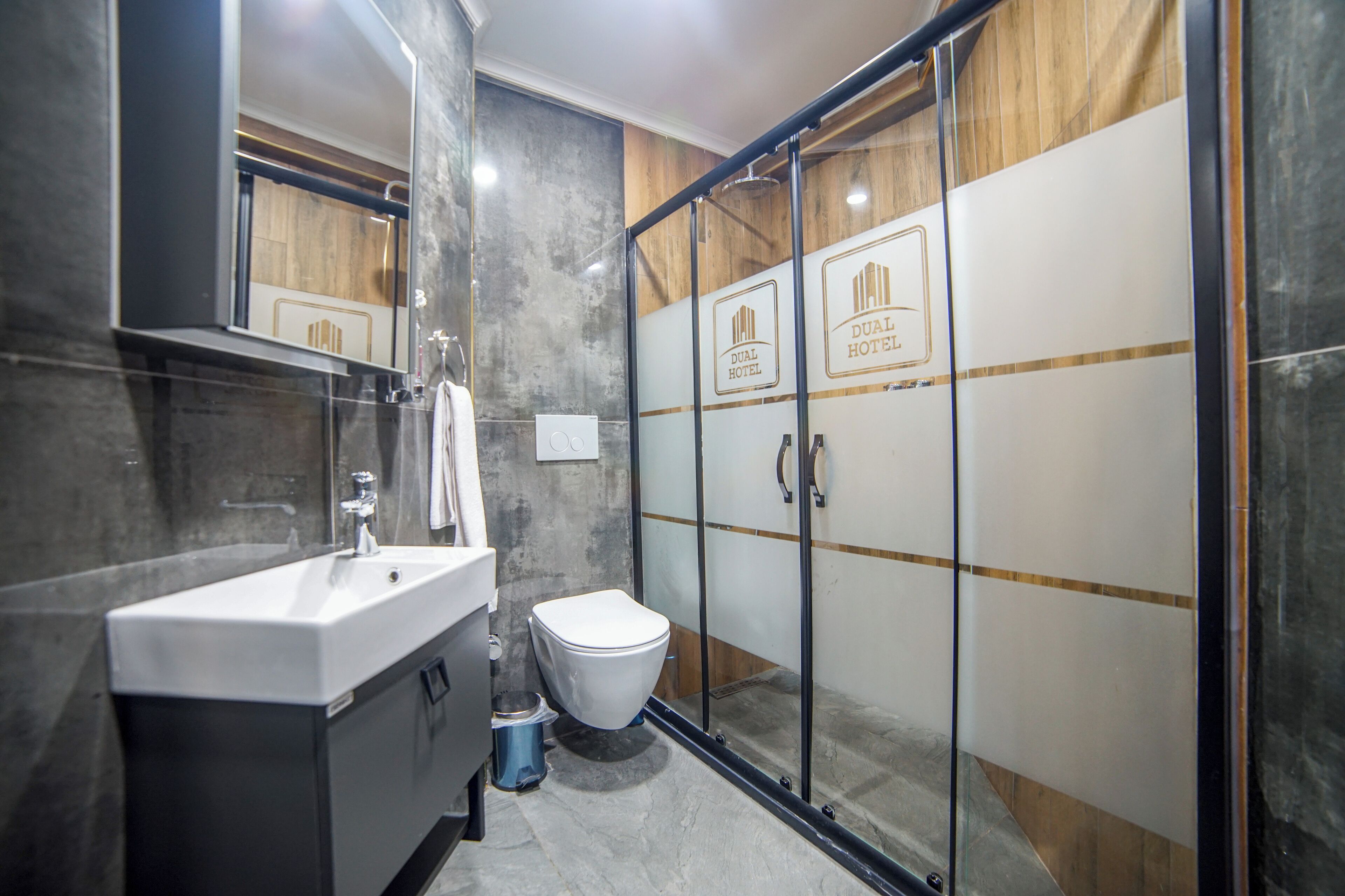 Family Triple Room, City View