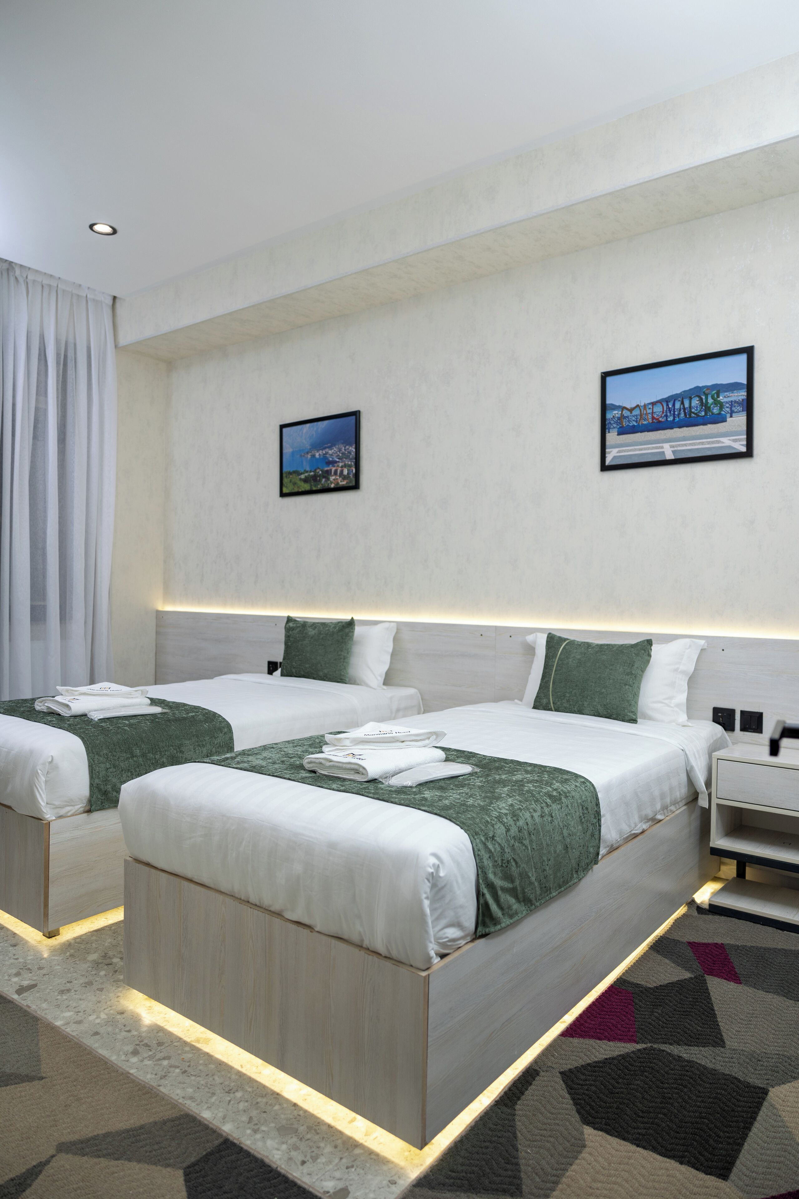 Phòng | Bộ đồ giường cao cấp, chăn bông, minibar, két bảo mật tại phòng 