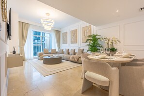 Interior - Marina Canal View Apartment, Walking Distance to The Metro and Tram, Near The Beach (Dubai)