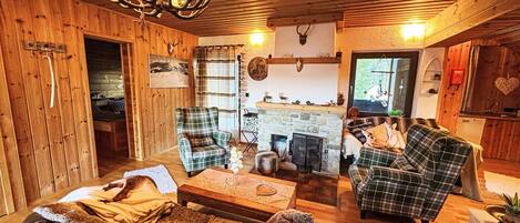 Televisión, chimenea