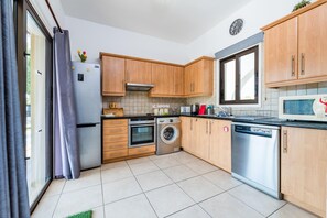 Fridge, microwave, oven, dishwasher - Sunnyside Villa *Private Pool *Great Location (Protaras)