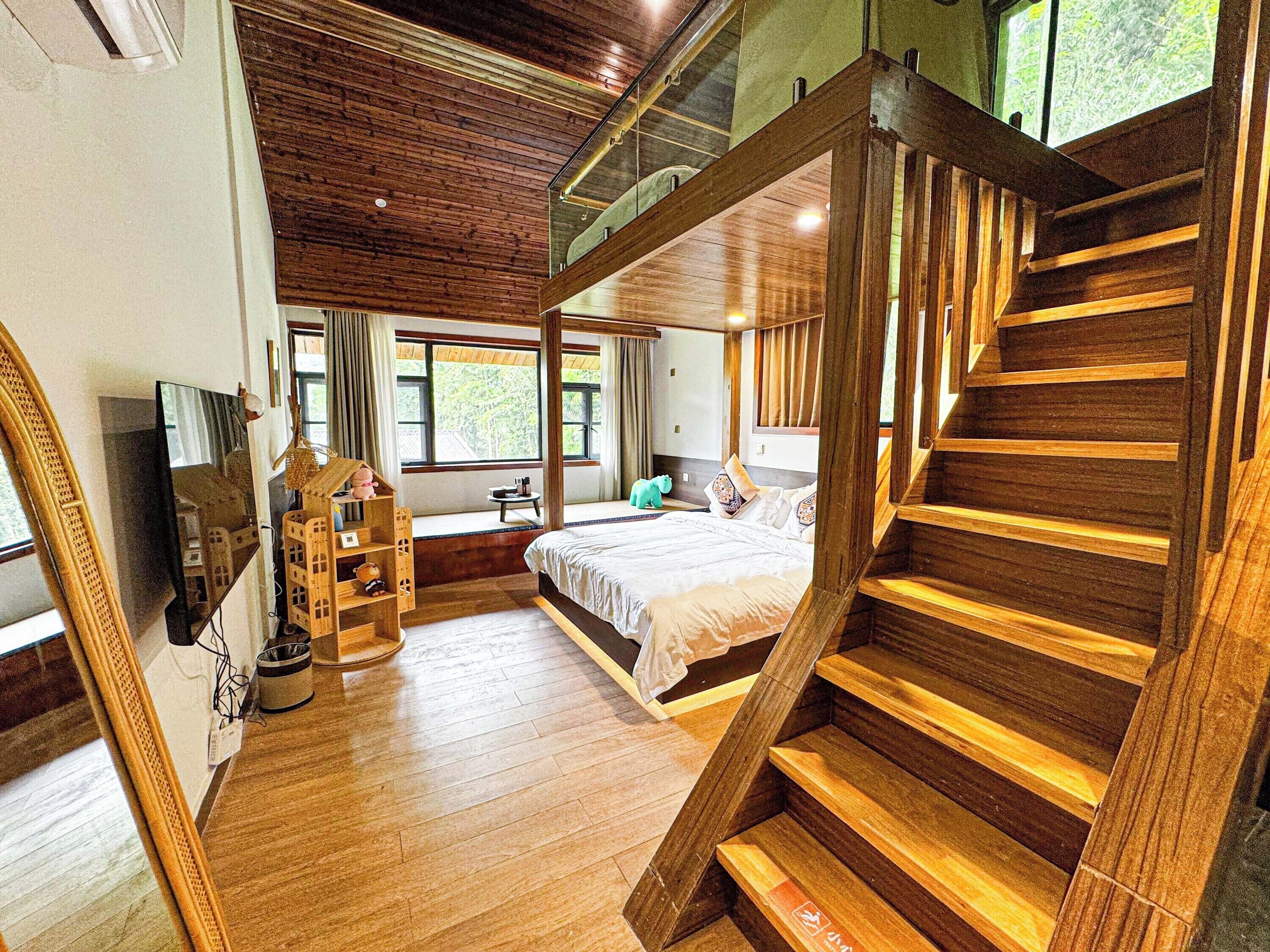 Superior Suite, Hill View | View from room