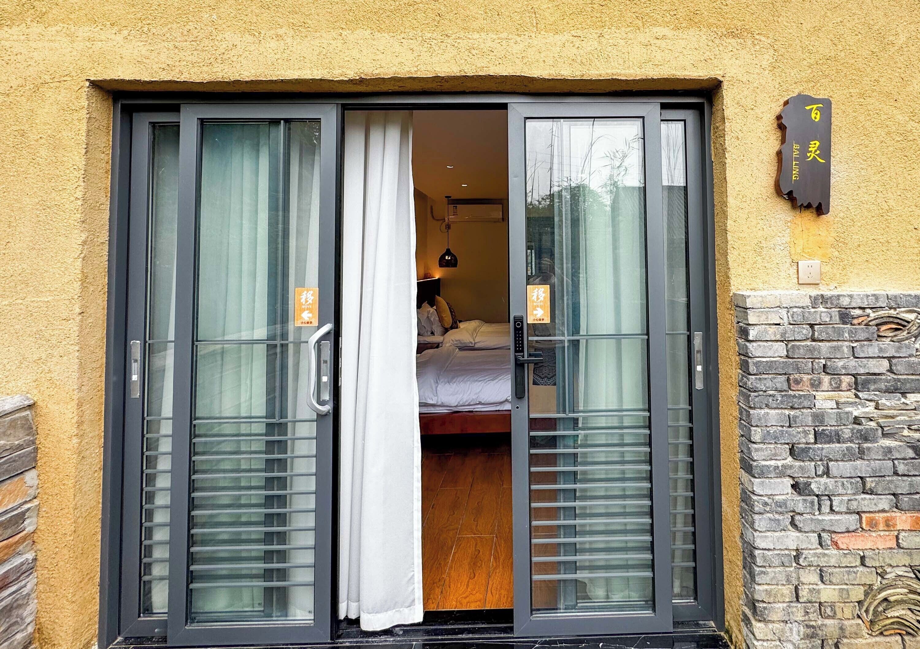 City Twin Room, Hill View | Individually decorated, individually furnished, free WiFi