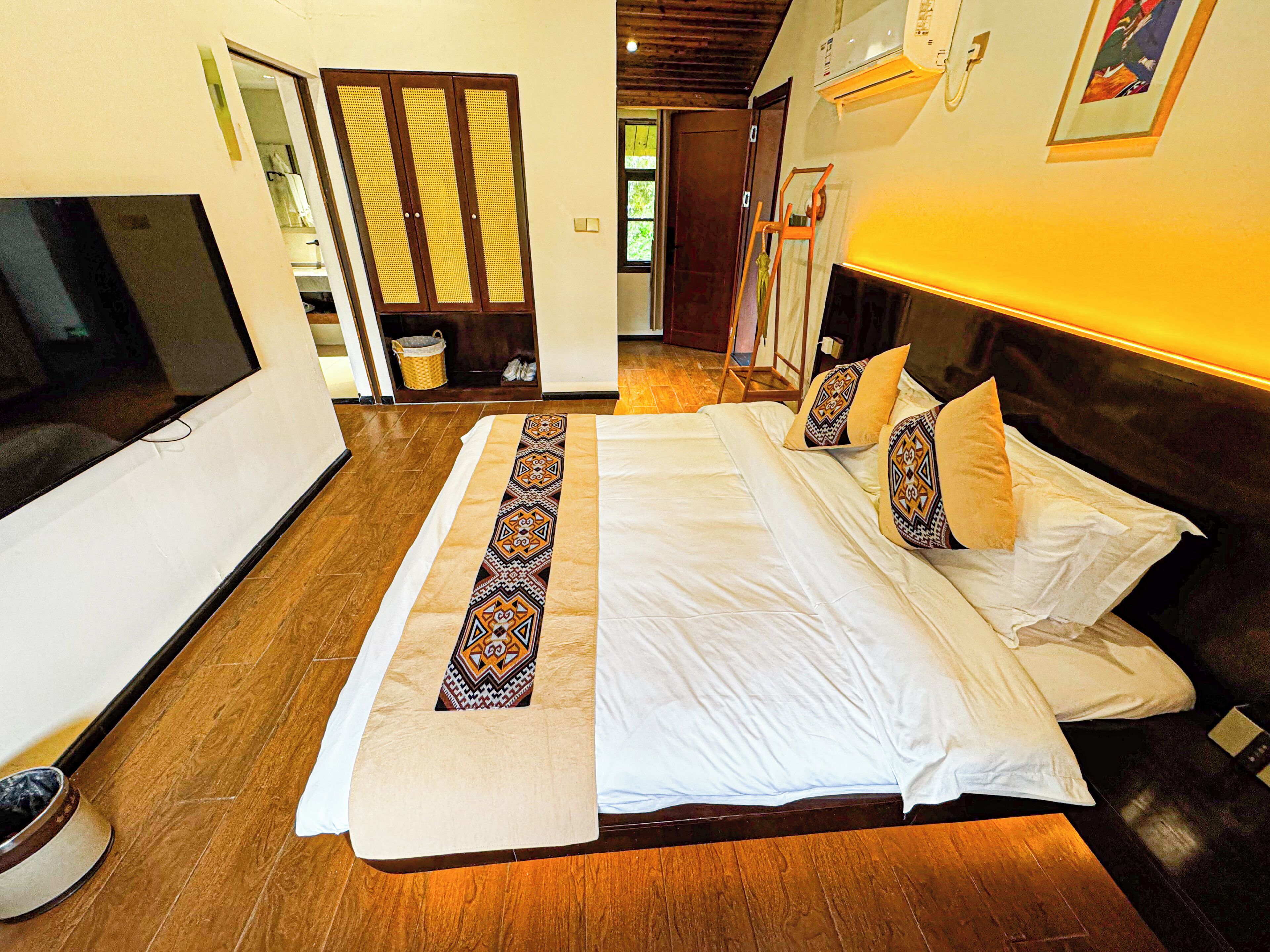 Family Suite, Hill View | Individually decorated, individually furnished, free WiFi