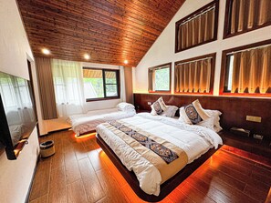 Family Suite, Hill View | View from room - White Magpie Mountain Residence (Enshi)