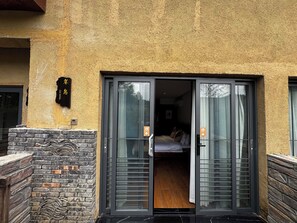 Romantic Suite, Mountain View | Balcony view - White Magpie Mountain Residence (Enshi)