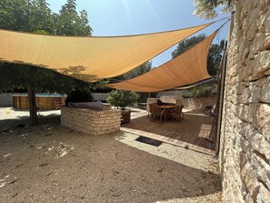 Outdoor dining - LA BERGERIE BONIFACIO (Bonifacio)