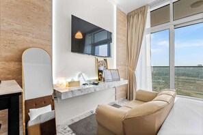 TV - Free housekeeping visits during your stay - StayShort - Cozy Studio in DAMAC Hills that Sleeps 2 (DAMAC Hills)