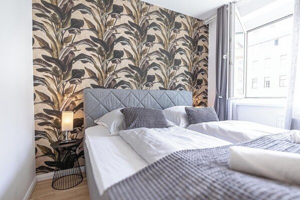 Tabla de planchar con plancha y wifi gratis