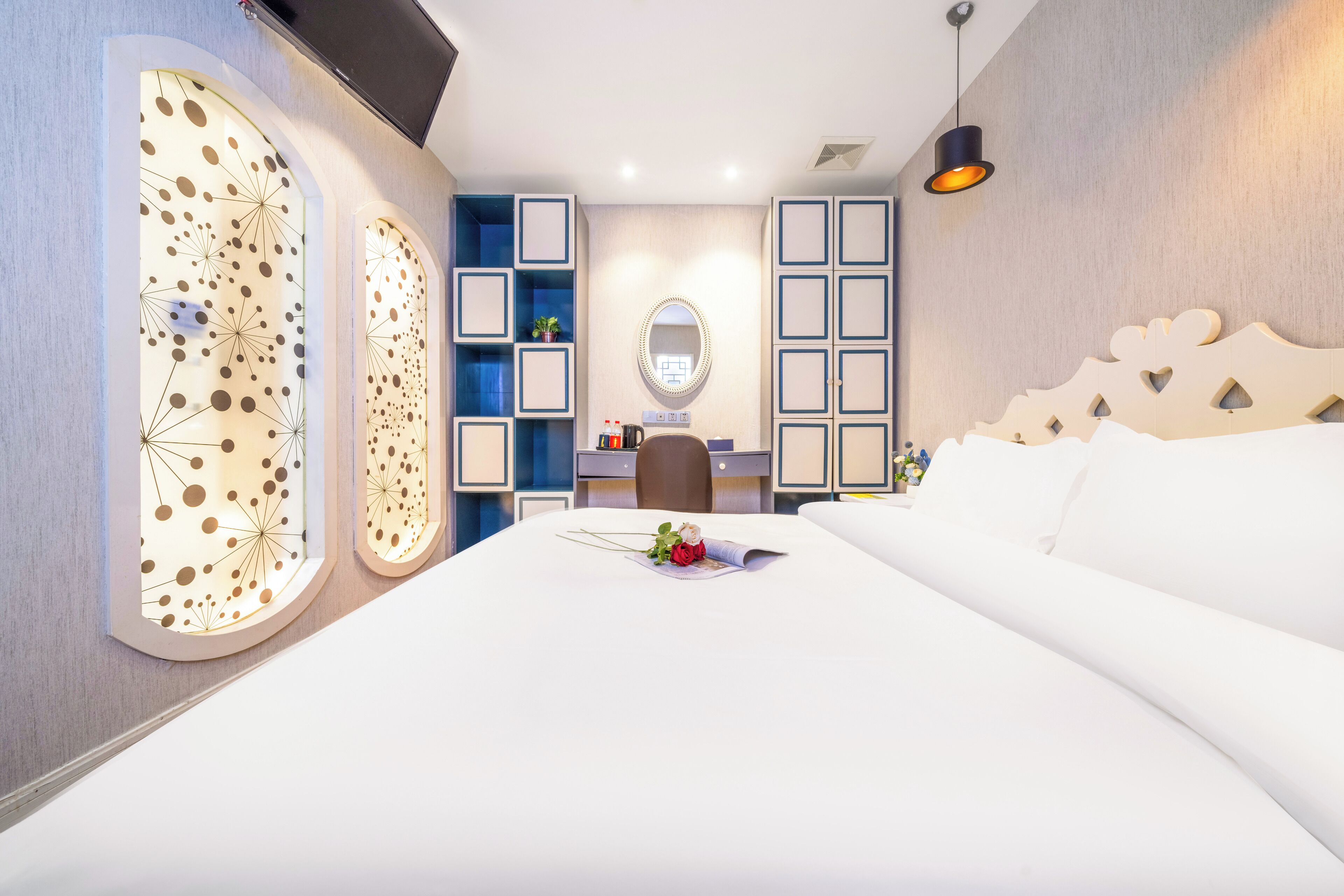 Comfort Queen Room without Window and Bathtub | Desk, laptop workspace, blackout drapes, soundproofing