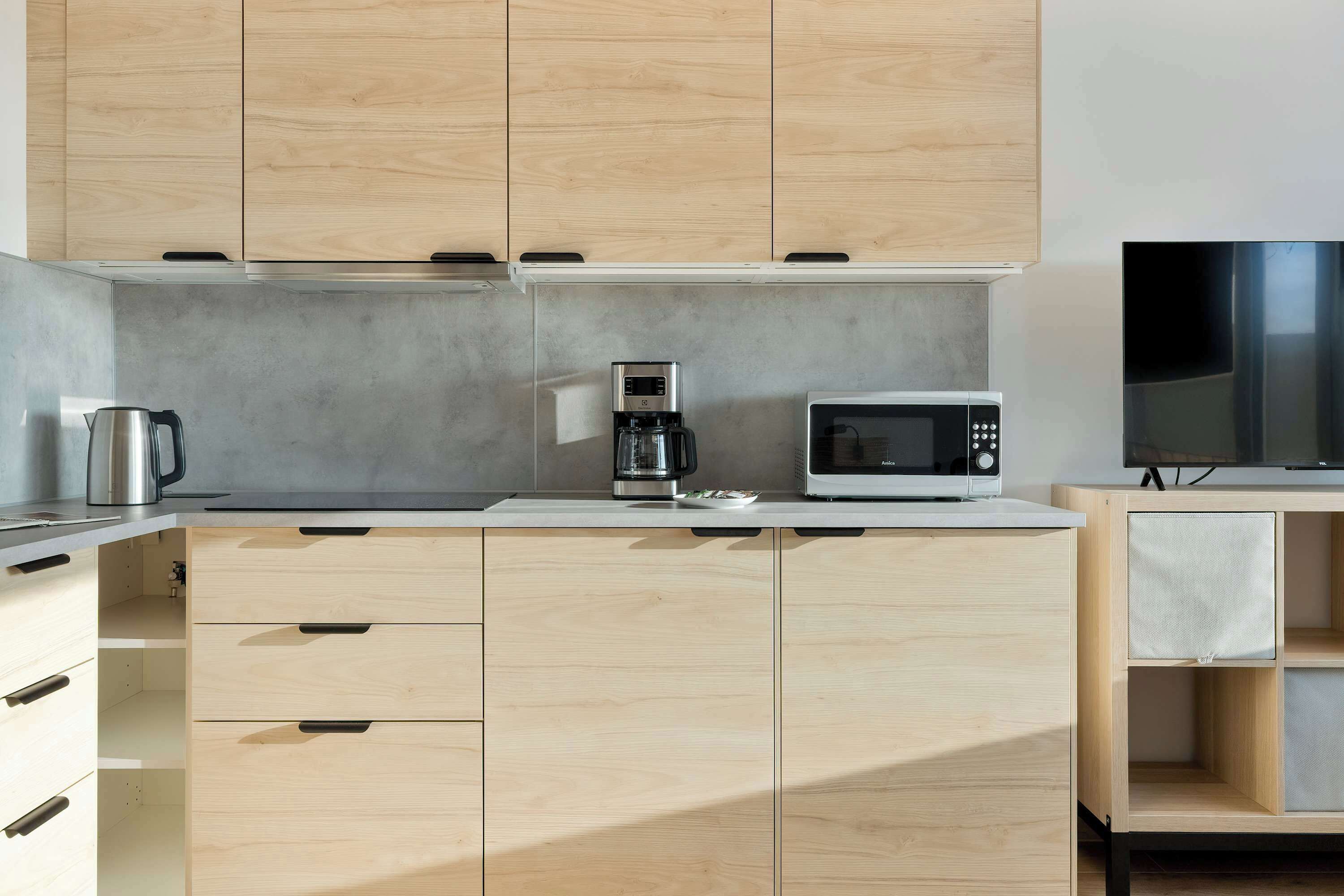 Refrigerador, microondas, parrilla de estufa y lavavajillas 