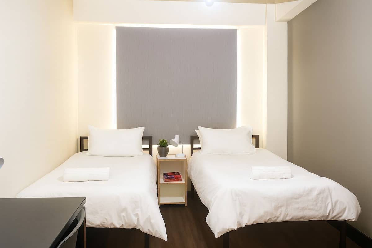 Twin Room, Mountain View | Free wired internet