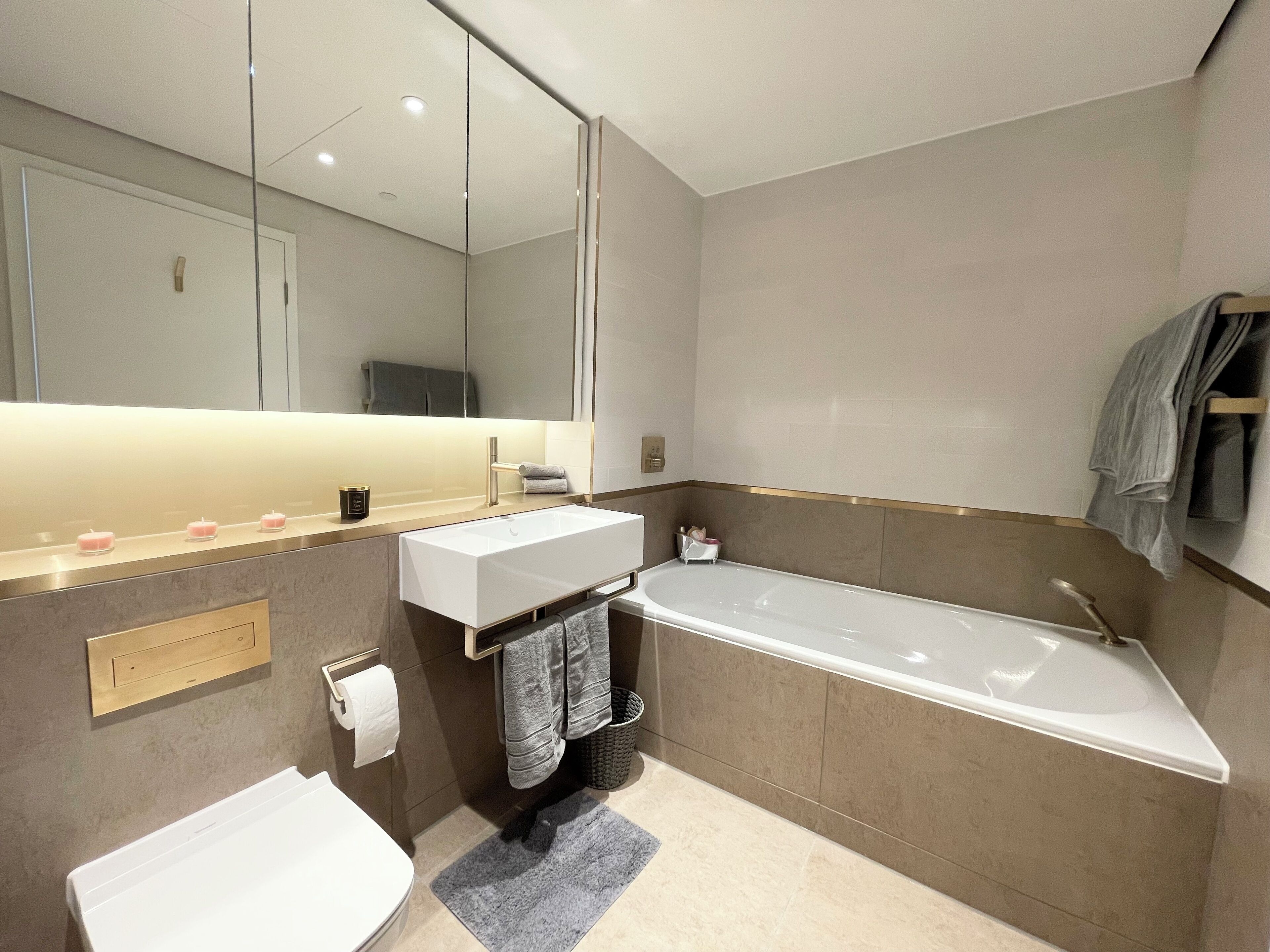 奢华公寓, 阳台, 城市景观 | 浴室