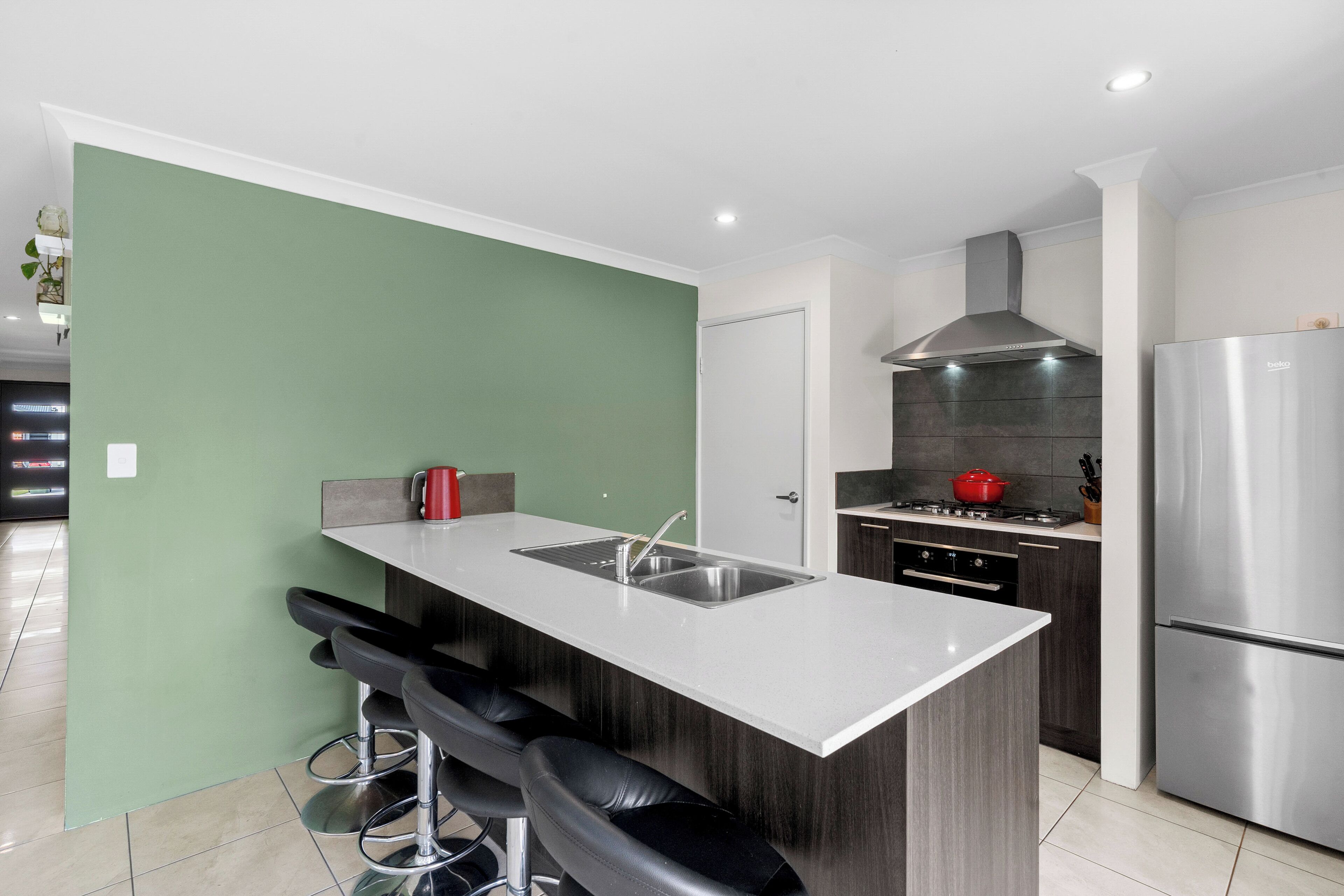 微波炉、烤箱、炉灶