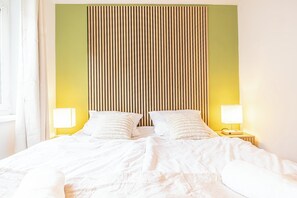 Iron/ironing board, free WiFi - City Center Metro 1BR 1LR King Bed (Vienna)