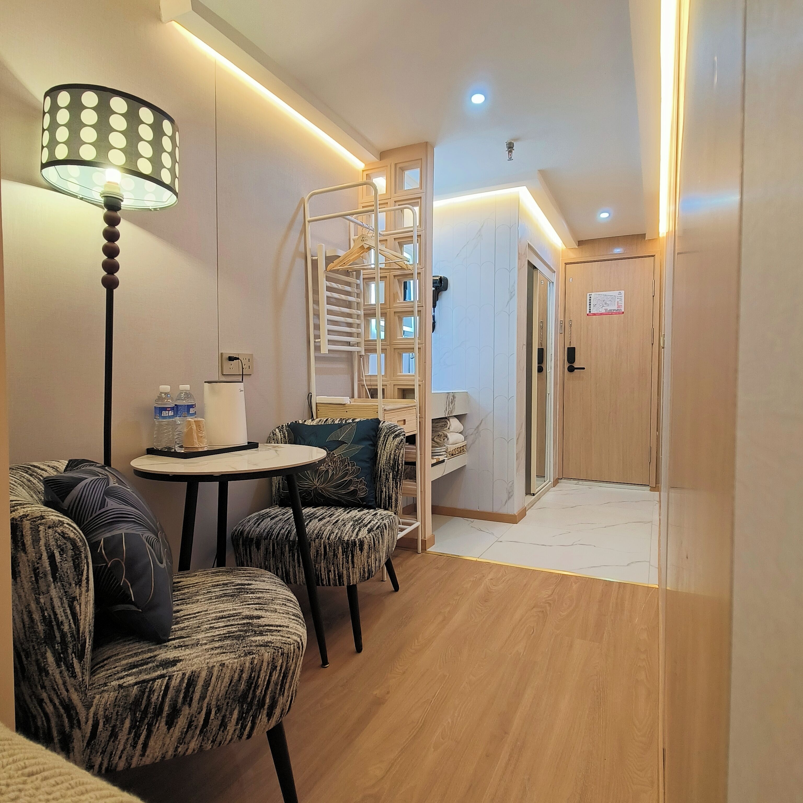 Superior Triple Room | Living area | Printers