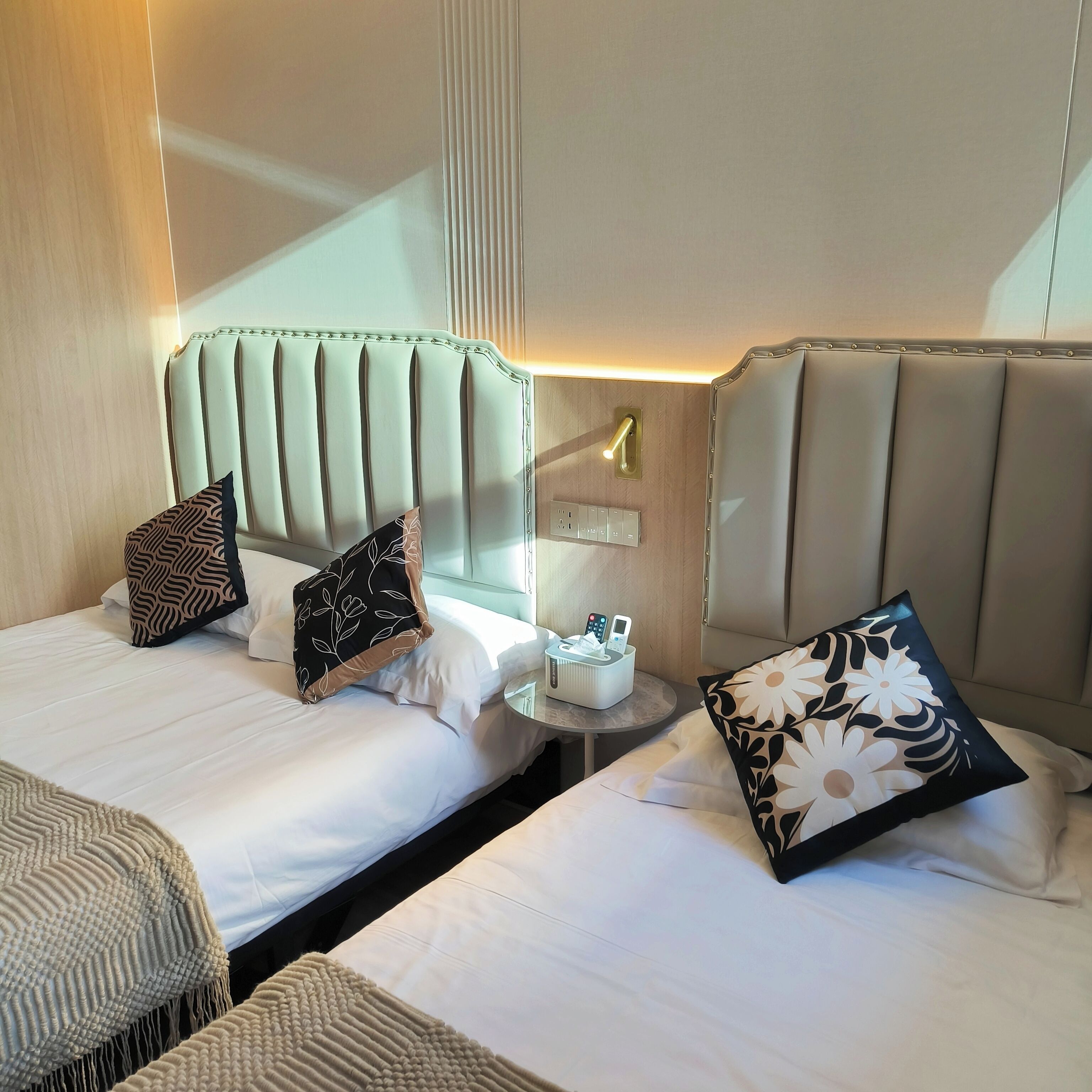 Superior Twin Room | Blackout drapes, iron/ironing board, free WiFi, bed sheets