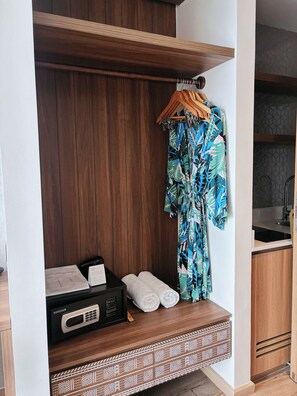 Standard Studio, Partial Ocean View | In-room safe, desk, laptop workspace, blackout curtains - VAN APEC Mandala TUY HOA PHU YEN (Tuy Hoa)