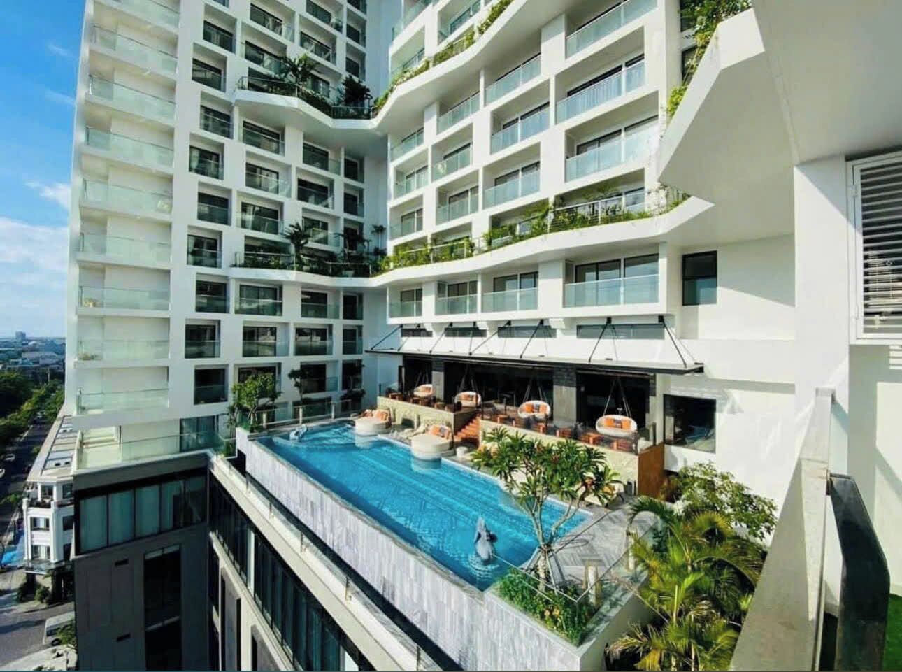 Family Double Room, Sea View | In-room safe, desk, laptop workspace, blackout drapes