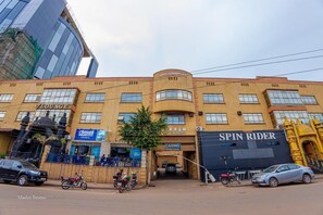 Exterior - Sanso Hotel (Kampala)