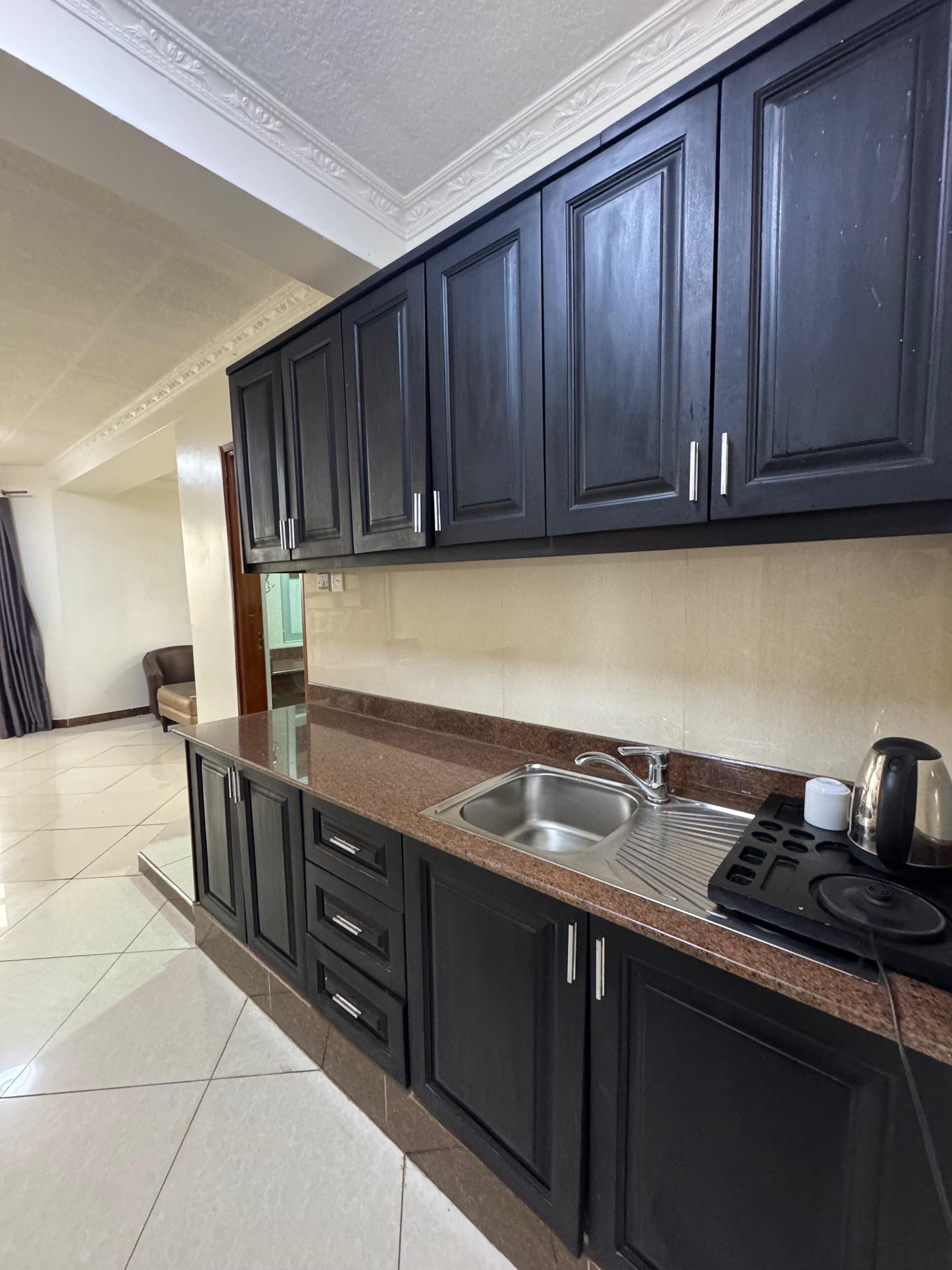 公寓 | 防过敏的被褥、办公桌、笔记本电脑工作区、熨斗/熨衣板