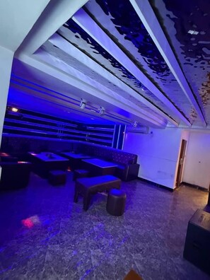 Restaurant - Sanso Hotel (Kampala)