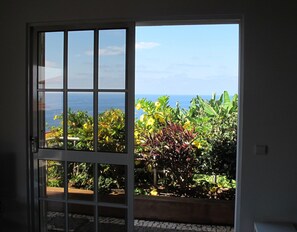 Interior - Holiday Home 'Slice Of Heaven- Dream' with Sea View, Shared Garden and Wi-Fi (Jardim do Mar)