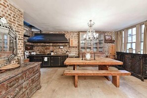 Dining - Knightsbridge 2BR Mews House (London)