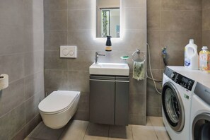 Kostenlose Toilettenartikel, Haartrockner