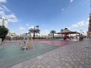 Children’s area - Free housekeeping visits during your stay - StayShort - Refined 1 Bedroom Living in Sports City that Sleeps 4 (Sports City)
