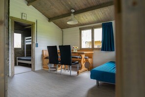 2 bedrooms, free WiFi