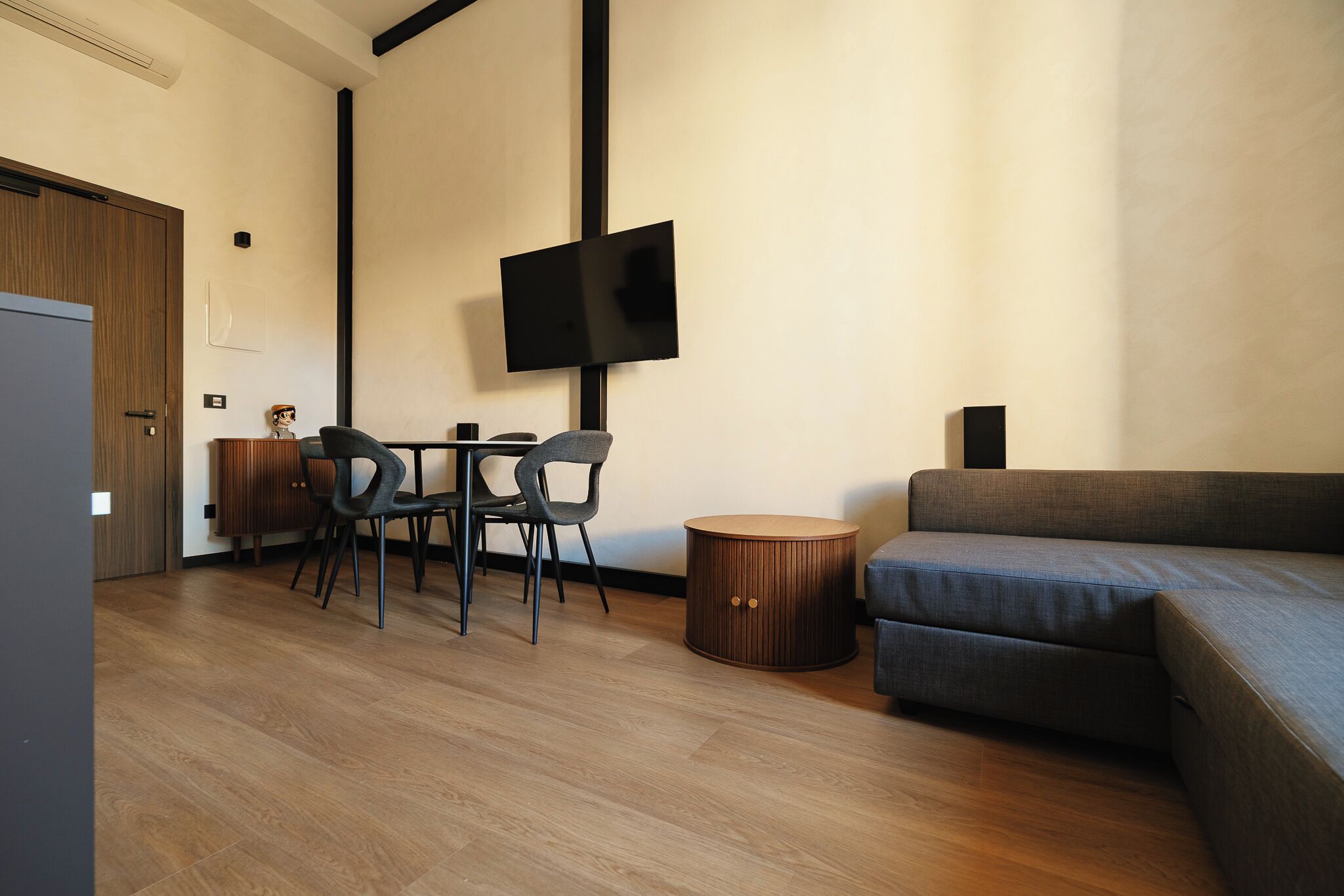 디럭스 콘도 | 거실 공간