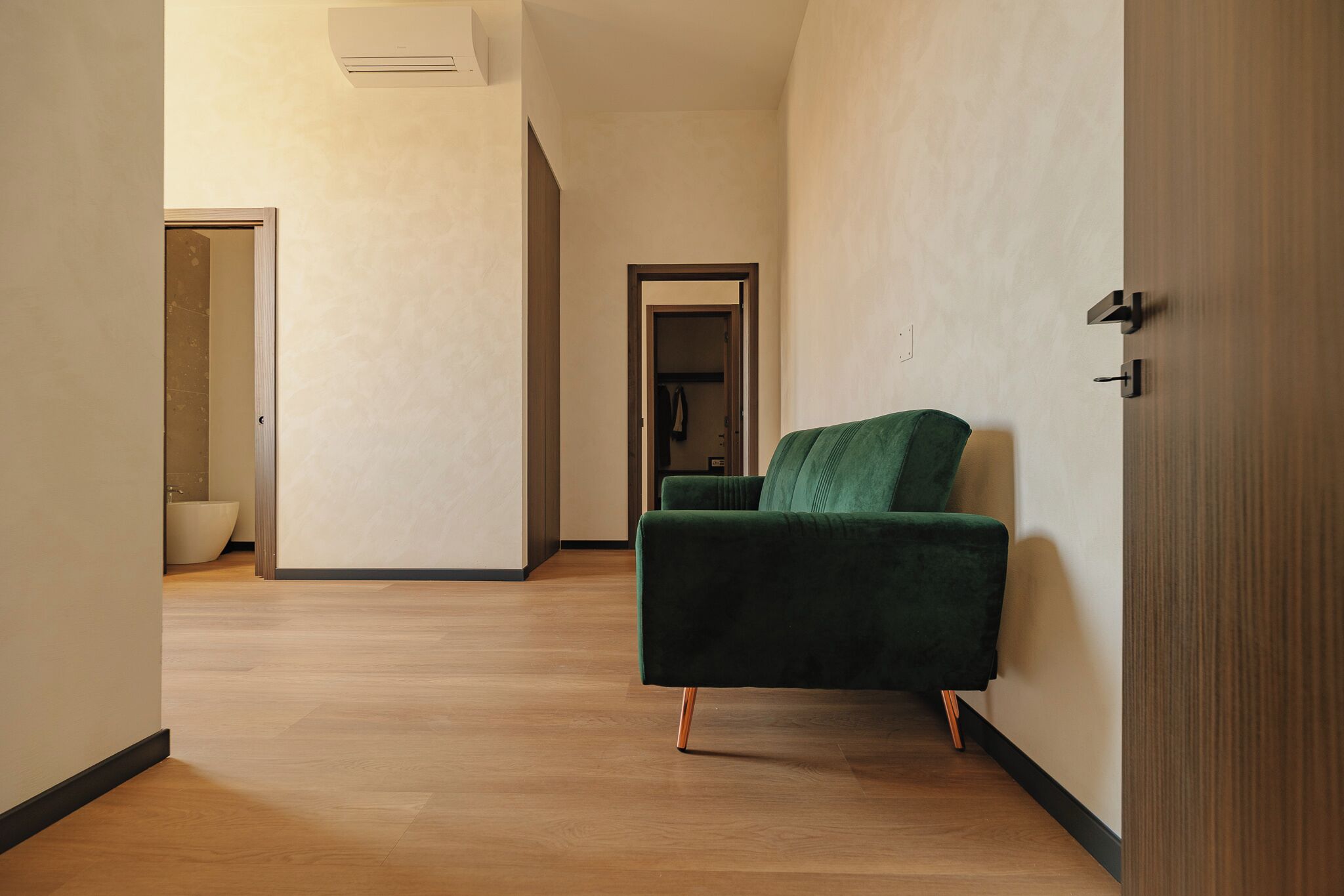 Basic Apartment | Living area