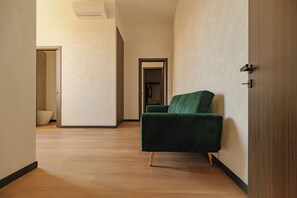 Basic Apartment | Living area - Cavour Suites (Ancona)