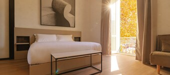 คาโวร์ สวีทส์  