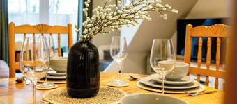 버튼 온 더 워터의 멋진 침실 2개  