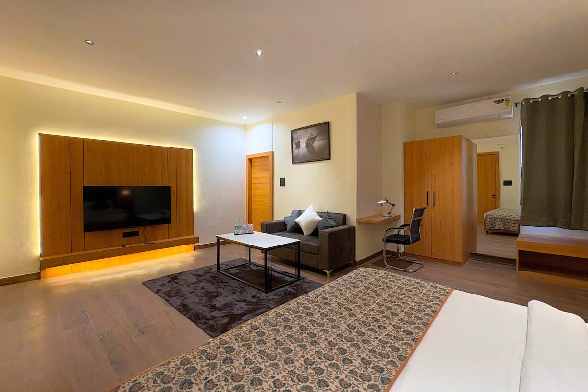 Standard Room | Desk, laptop workspace, free WiFi, bed sheets