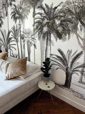 Fer et planche à repasser, accès Internet, draps fournis