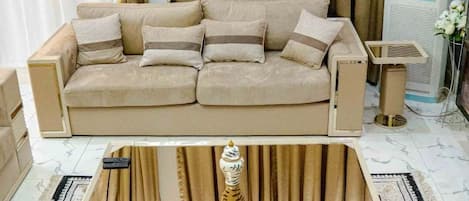 家庭公寓, 露台, 城市景 | 客廳