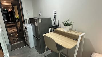 Desk, laptop workspace, free WiFi