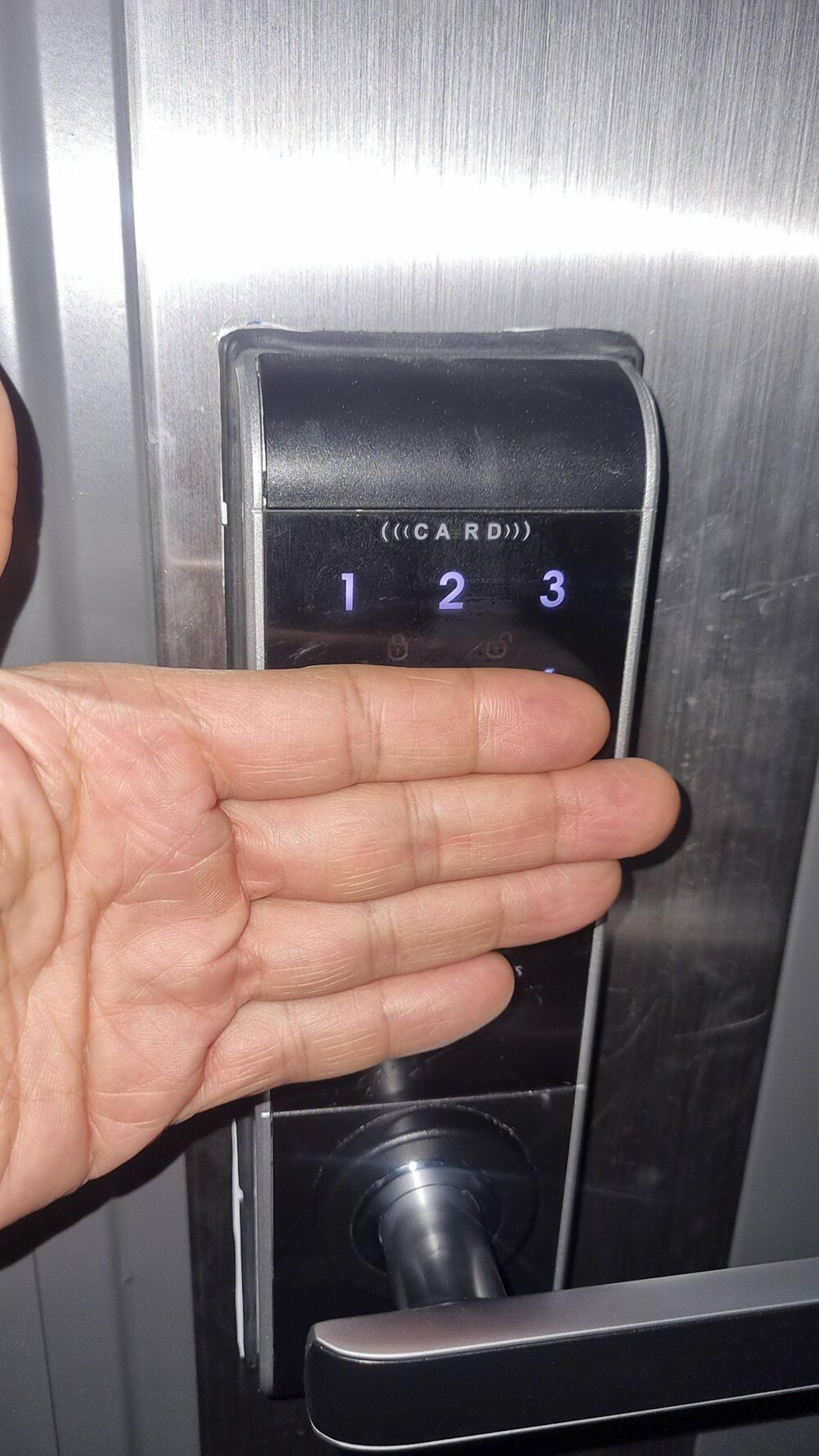 Desk, laptop workspace, free WiFi